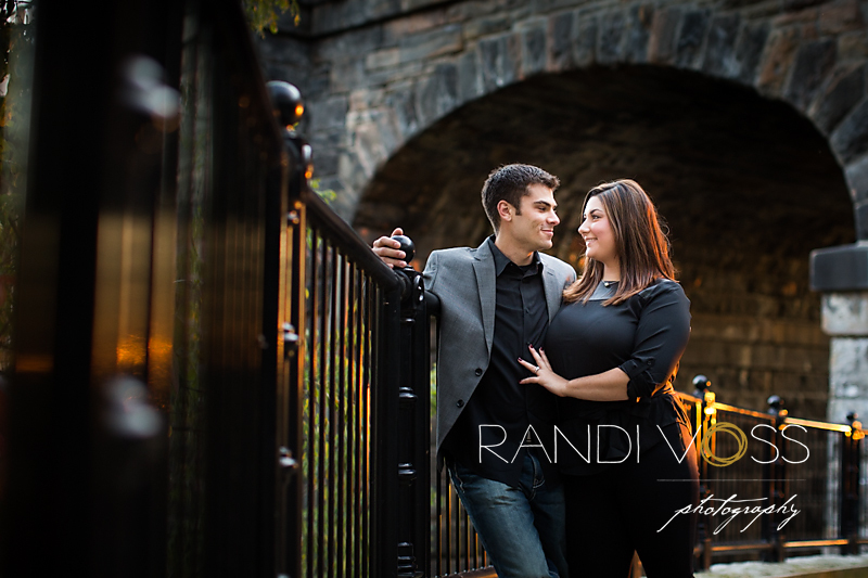 07_Schenley Plaza and Phipps Engagement Photography_4009
