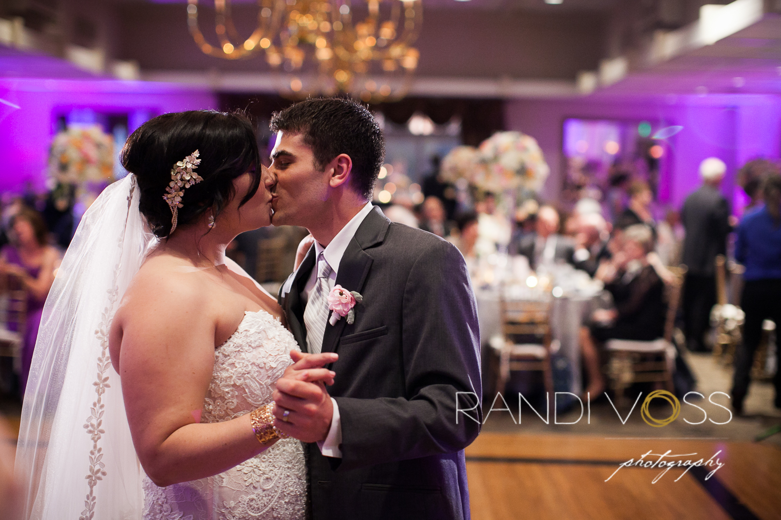 20_South Hills Country Club Wedding Photography Pittsburgh_2381