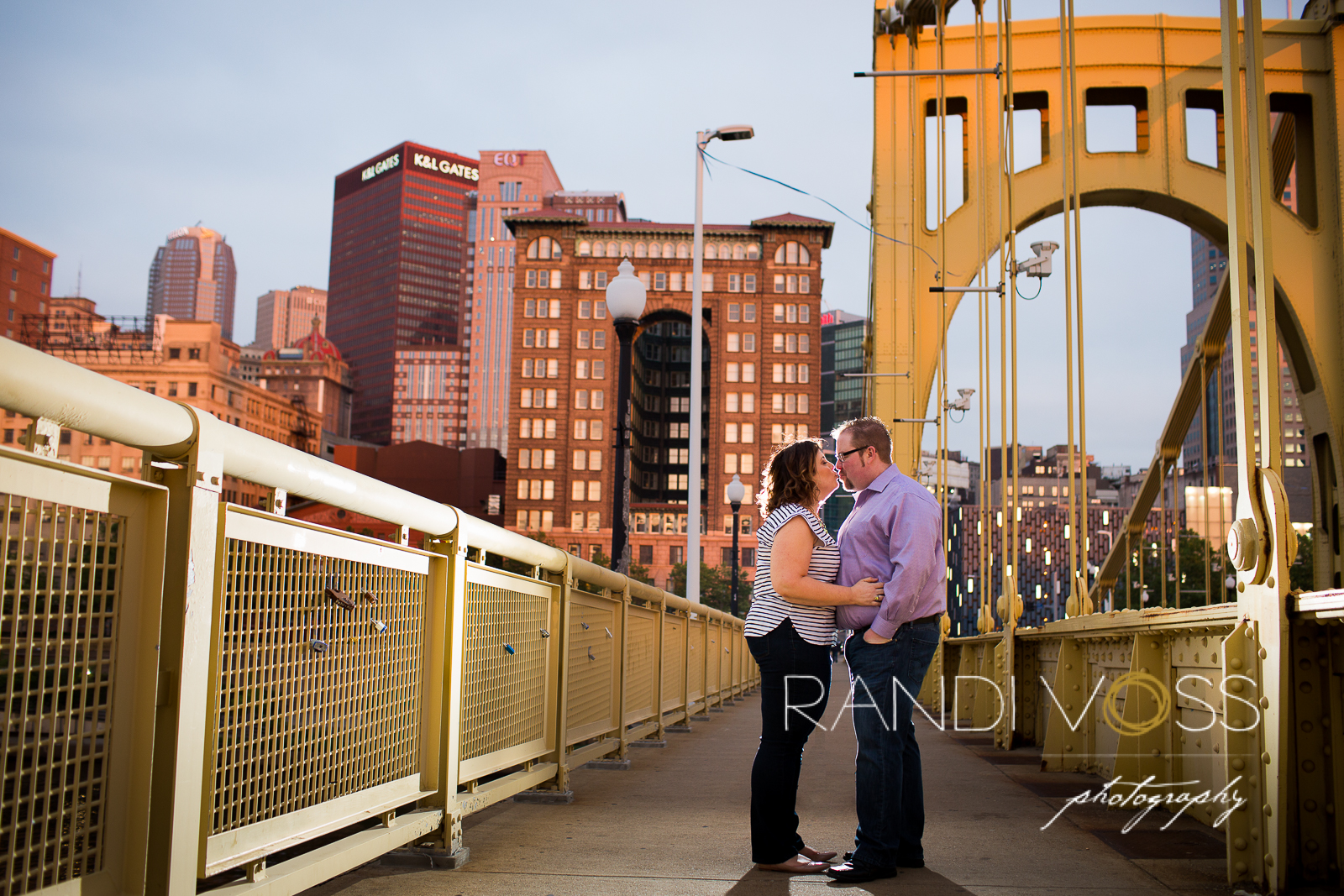 08_Point State Park Clemente Bridge Wedding Photography Pittsburgh_0083
