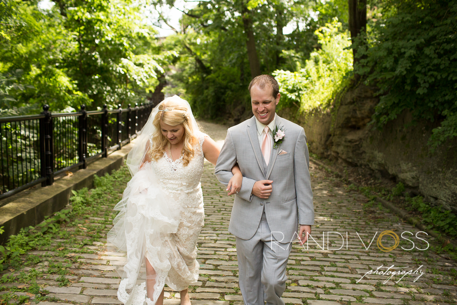 15_Grand Concourse Wedding Photography Pittsburgh_1336